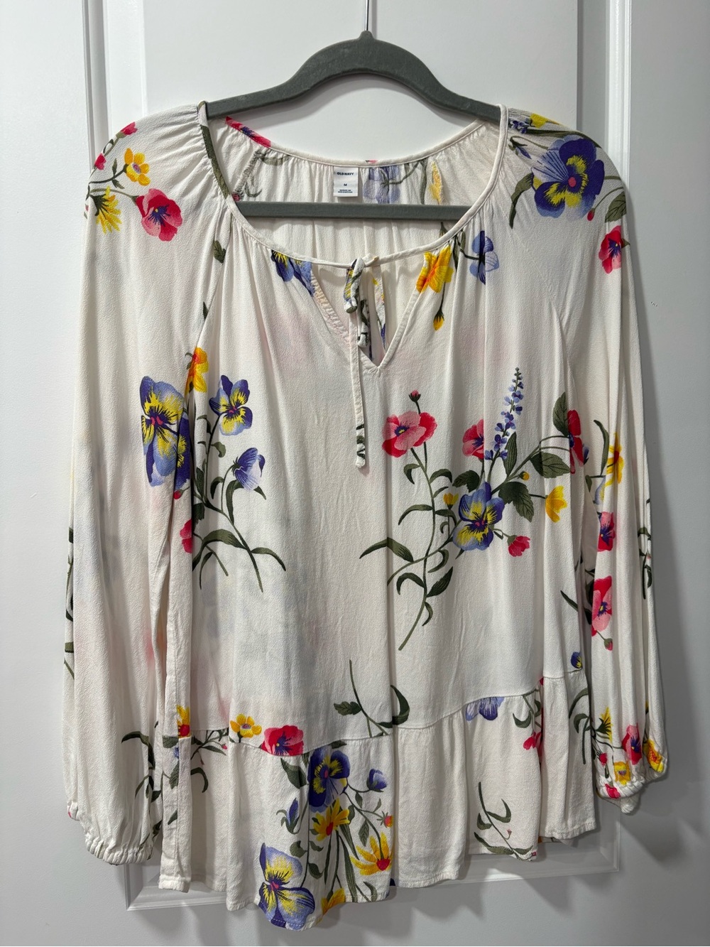 Old Navy White Floral Tie-Neck Peasant Top